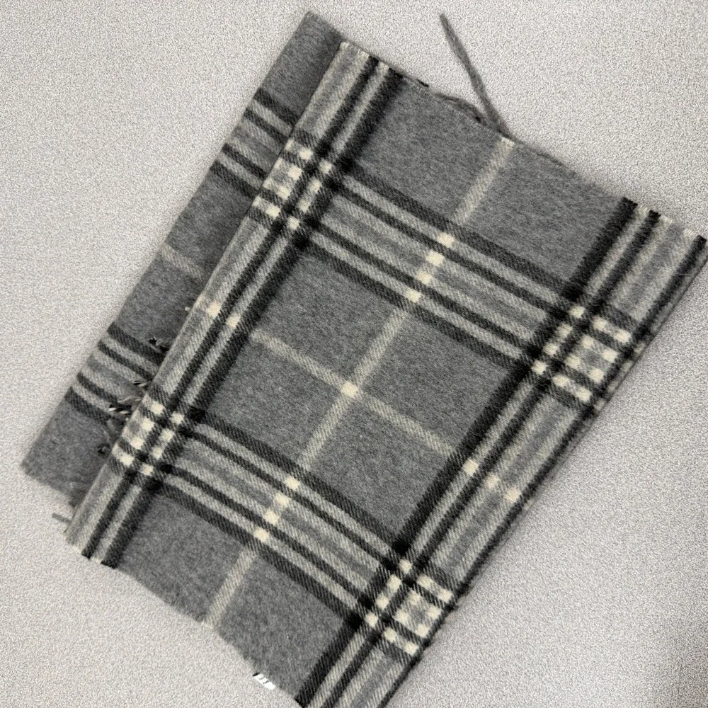 Enzo Mantovani Scarf Unisex OS Grey Plaid Wool Cashmere Blend Fringed Soft Warm